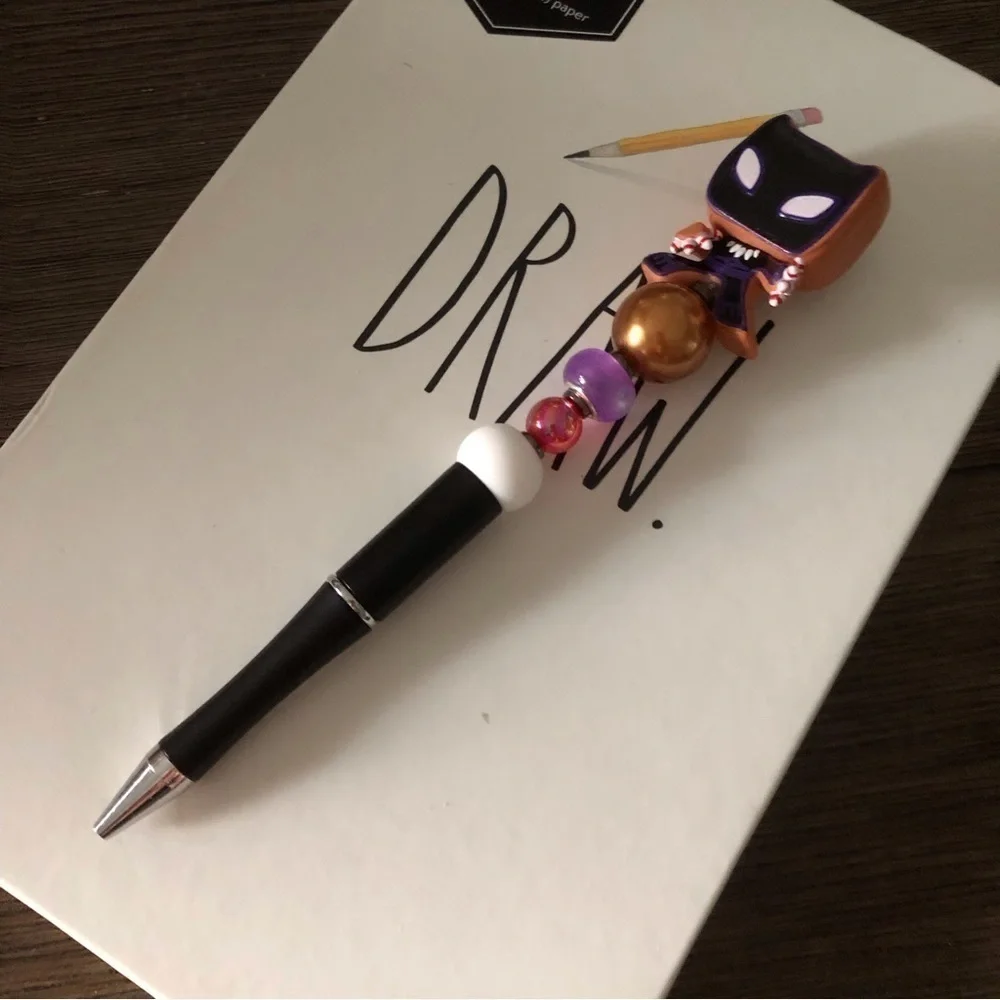 Marvel Gingerbread man handmade beaded pen: Black Panther
